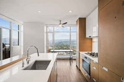 Kitchen Island Photo of 2803 4688 Kingsway, Burnaby, BC