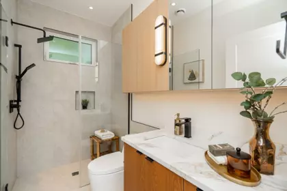 Guest Bathroom Photo of 7745 115a Street, Delta, BC