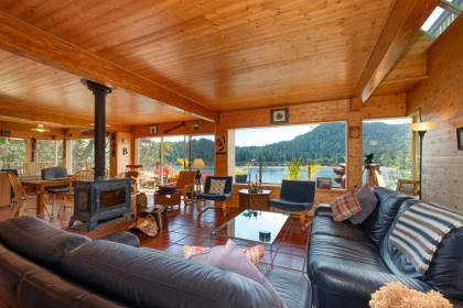 345 David Road, Bowen Island, BC, Bowen Island — Single Family Residence for sale