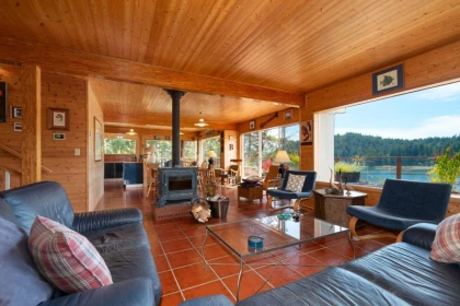 Kitchen Photo of 345 David Road, Bowen Island, BC