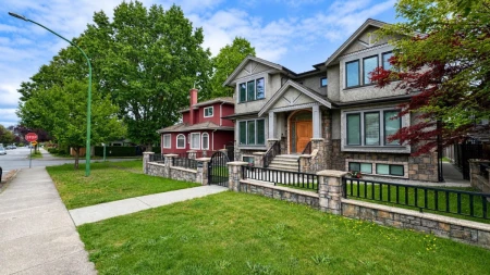 3894 Oxford Street, Burnaby, BC, Burnaby — Single Family Residence for sale