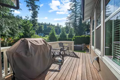 Garden / Landscaping Photo of 43414 Creekside Circle, Lindell Beach, BC