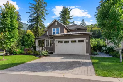Kitchen Photo of 43414 Creekside Circle, Lindell Beach, BC