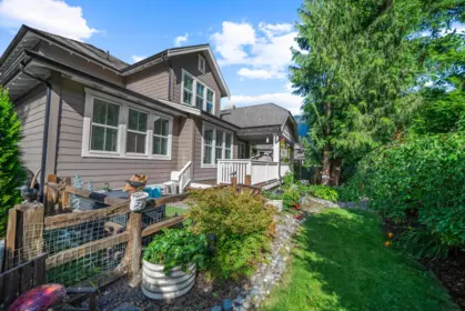 Swimming Pool Photo of 43414 Creekside Circle, Lindell Beach, BC