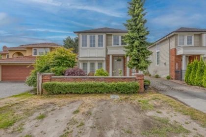 7680 Acheson Road, Richmond, BC, Richmond — Half Duplex for sale