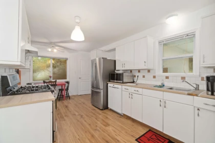 Laundry Room Photo of 2028 Columbia Street, Port Moody, BC
