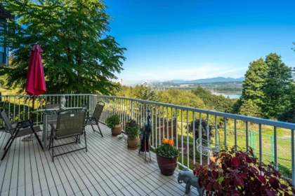 Garden / Landscaping Photo of 11455 154a Street, Surrey, BC