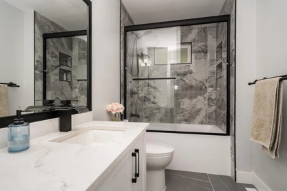 Laundry Room Photo of 27437 12b Avenue, Langley, BC