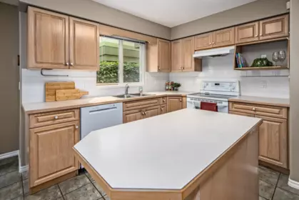 Breakfast Nook Photo of 252 13888 70 Avenue, Surrey, BC