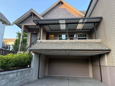 1664 King George Boulevard, Surrey, BC, Surrey — Half Duplex for sale