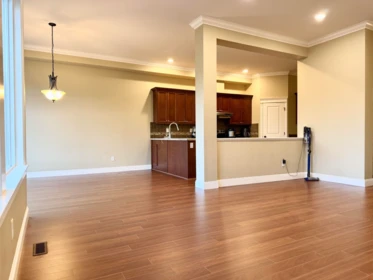 1664 King George Boulevard, Surrey, BC, Surrey — Half Duplex for sale
