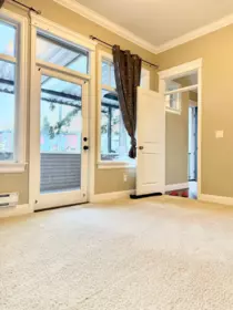 Office / Den Photo of 1664 King George Boulevard, Surrey, BC