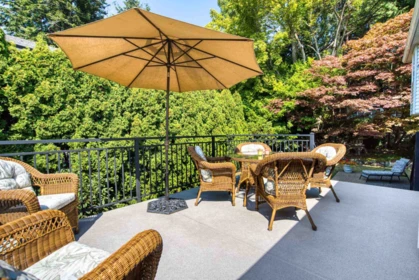 Hot Tub / Spa Photo of 16379 9 Avenue, Surrey, BC