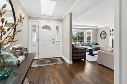 Living Room Photo of 16379 9 Avenue, Surrey, BC