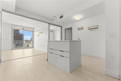 728 180 E 2nd Avenue, Vancouver, BC, Vancouver — Apartment/Condo for sale