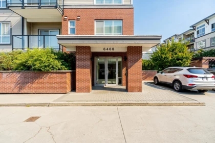 302 6468 195a Street, Surrey, BC, Surrey — Apartment/Condo for sale