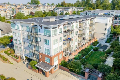 302 6468 195a Street, Surrey, BC, Surrey — Apartment/Condo for sale