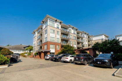 302 6468 195a Street, Surrey, BC, Surrey — Apartment/Condo for sale