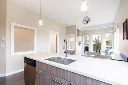 Primary Bathroom Photo of 405 2214 Kelly Avenue, Port Coquitlam, BC