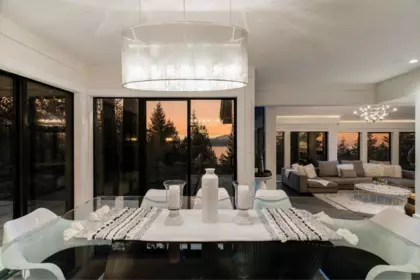 Breakfast Nook Photo of 470 Timbertop Drive, Lions Bay, BC