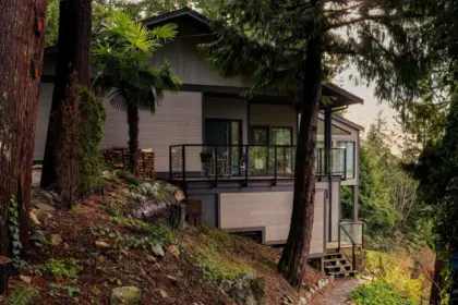 470 Timbertop Drive, Lions Bay, BC, Lions bay — Single Family Residence for sale