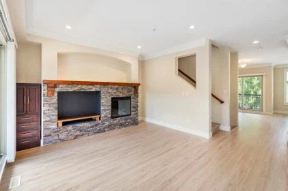 Breakfast Nook Photo of 4 22225 50 Avenue, Langley, BC