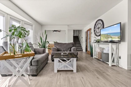 Dining Area Photo of 44983 Cumberland Avenue, Chilliwack, BC