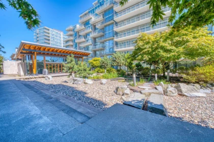 305 5177 Brighouse Way, Richmond, BC, Richmond — Apartment/Condo for sale