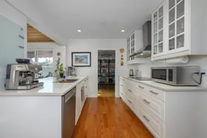 Dining Area Photo of 3342 Fromme Road, North Vancouver, BC