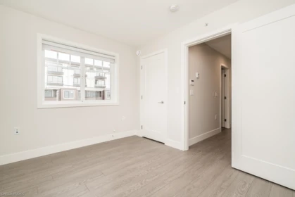 2368 E 34th Avenue, Vancouver, BC, Vancouver — Half Duplex for sale