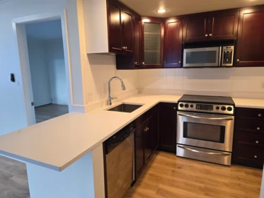 309 15111 Russell Avenue, White Rock, BC, White Rock — Apartment/Condo for sale
