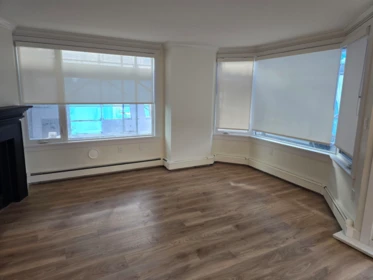 309 15111 Russell Avenue, White Rock, BC, White Rock — Apartment/Condo for sale