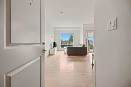 211 6968 Royal Oak Avenue, Burnaby, BC, Burnaby — Apartment/Condo for sale