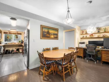 Kitchen Photo of 132 7476 138 Street, Surrey, BC
