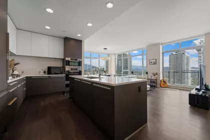 4502 2008 Rosser Avenue, Burnaby, BC, Burnaby — Apartment/Condo for sale