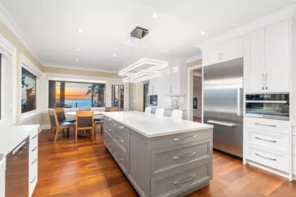 Kitchen Island Photo of 1455 126a Street, Surrey, BC