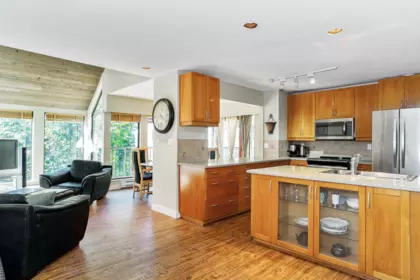 430 Bayview Road, West Vancouver, BC, West vancouver — Single Family Residence for sale