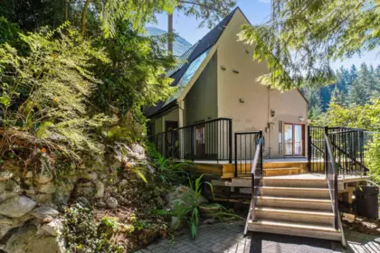 430 Bayview Road, West Vancouver, BC, West vancouver — Single Family Residence for sale