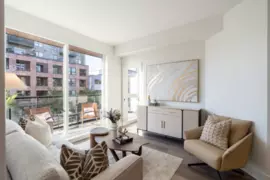 202 422 Lakewood Drive, Vancouver, BC
