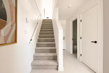 Hallway Photo of 21 33525 Kingston Avenue, Abbotsford, BC