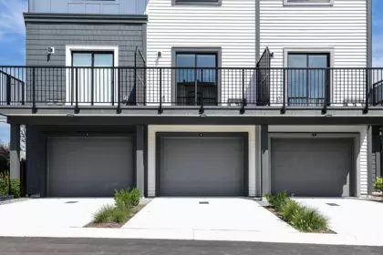 Swimming Pool Photo of 21 33525 Kingston Avenue, Abbotsford, BC