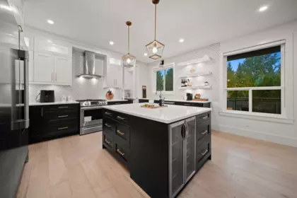 Hot Tub / Spa Photo of 16466 103 Avenue, Surrey, BC