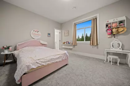 Mudroom Photo of 16466 103 Avenue, Surrey, BC