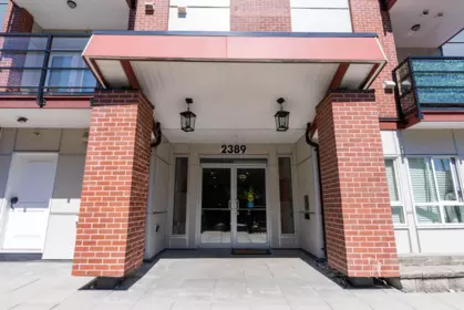 Primary Bedroom Photo of 401 2389 Hawthorne Avenue, Port Coquitlam, BC