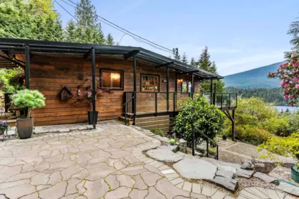 Dining Area Photo of 3543 Bedwell Bay Road, Belcarra, BC