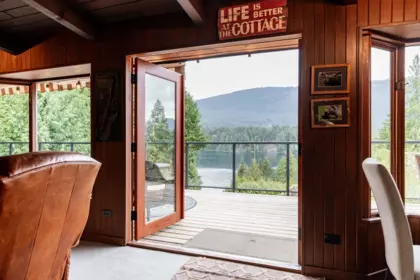 Entry Foyer Photo of 3543 Bedwell Bay Road, Belcarra, BC