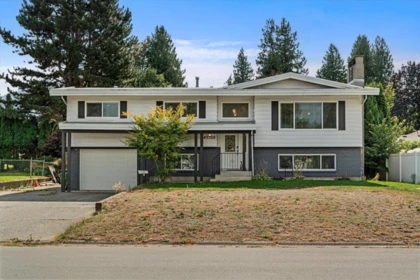 45188 Redwood Avenue, Chilliwack, BC, Chilliwack — Single Family Residence for sale