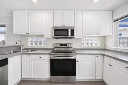 Breakfast Nook Photo of 5408 Norfolk Street, Burnaby, BC
