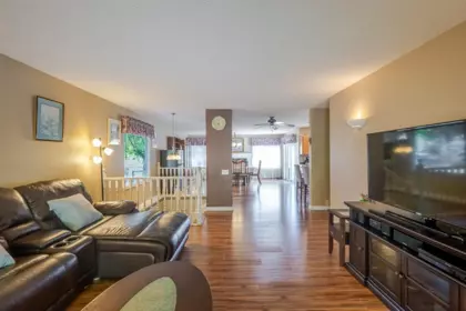 Dining Area Photo of 4 3051 Crossley Drive, Abbotsford, BC