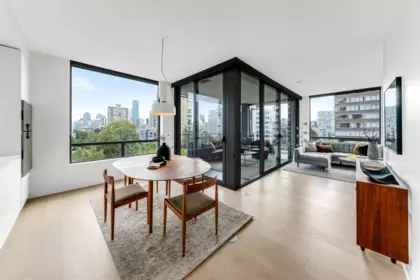 Dining Area Photo of 901 1171 Jervis Street, Vancouver, BC